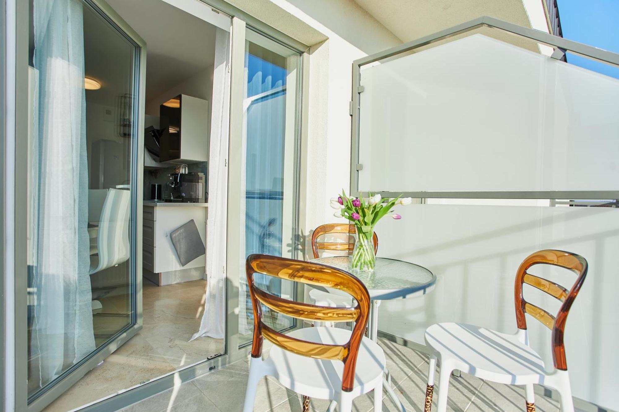 Golden Hour Apartments- Plac Slowianski 43 سفينويتشي المظهر الخارجي الصورة